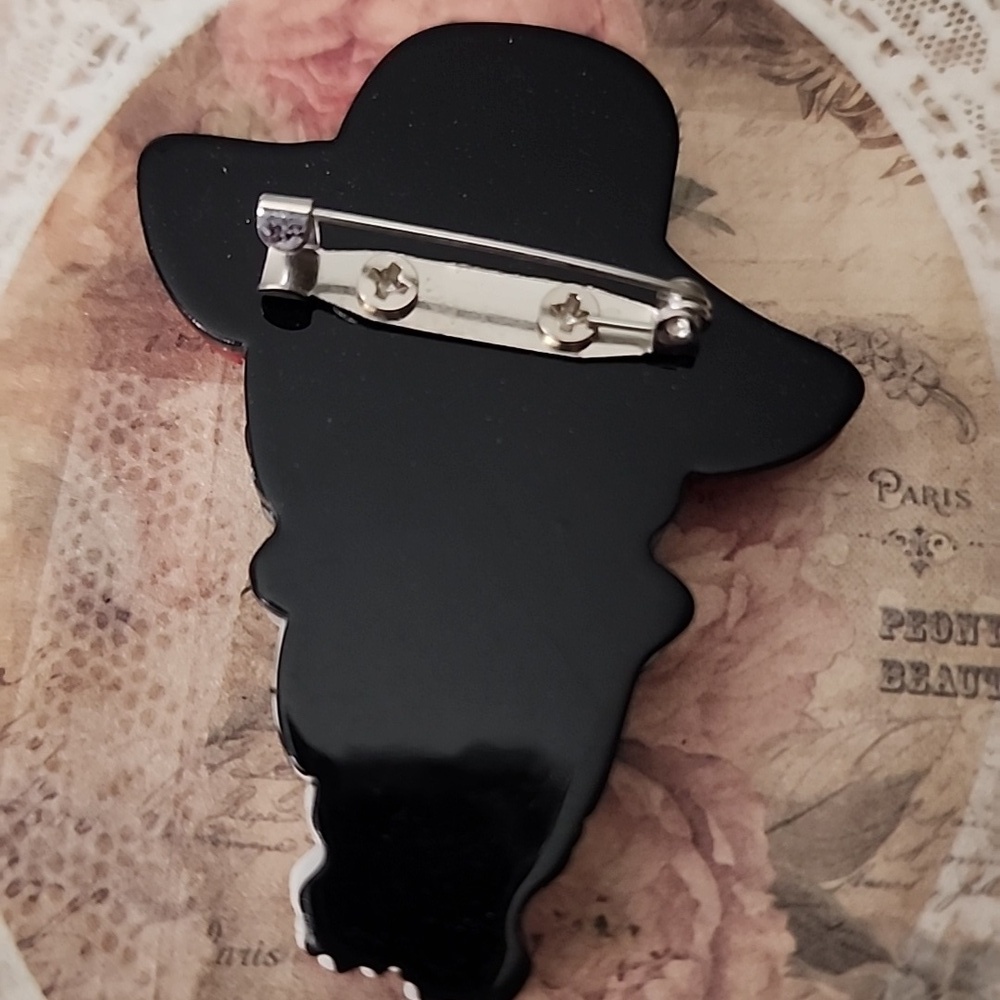 DIVA Black and Red DOG WITH Hat And GLASSES  Brooch - Picture 2 of 4